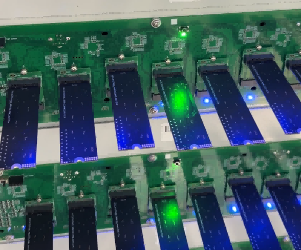 Bakom tillförlitlighet: En dag i Modern SSD Factorys rigorösa dagliga testoperationer